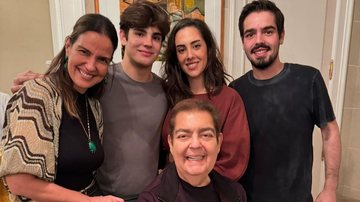 Fausto Silva celebra a vida com seus filhos e esposa - Reprodução/Instagram