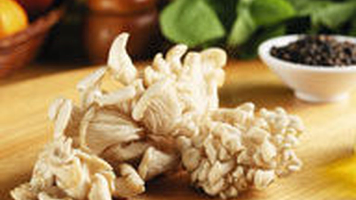 Receita - Shimeji na Manteiga - Aoki Cogumelos - Produção e