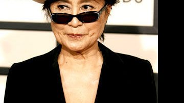Yoko Ono, viúva de John Lennon, ajuda o Dia Mundial de Conscientização sobre o Autismo