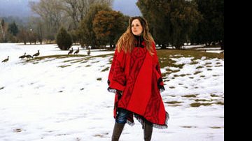 Convidada de CARAS em Bariloche, atriz, que tinha boda marcada para dezembro, vê neve pela primeira vez e se encanta com paisagem branquinha da Patagônia argentina