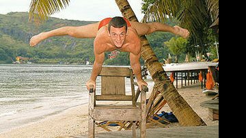 Atual vice-campeão mundial de solo, o ginasta Diego Hypolito revela suas habilidades na Ilha de CARAS
