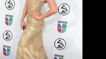 Thalía será loira depois de seu parto... - AFP