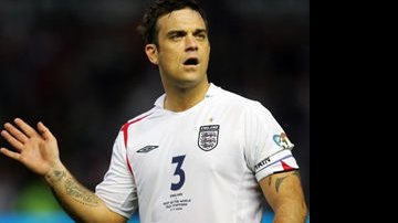 Robbie Williams compra time de futebol... - AFP