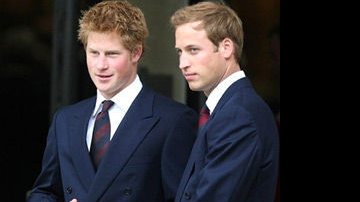 Príncipe William planeja rali na África... - AFP