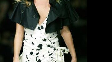 Kate Moss é eleita a mulher mais bem vestida... - AFP