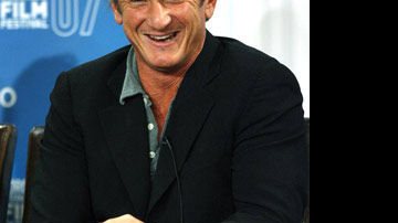 Sean Penn desiste de se divorciar da mulher... - Reuters