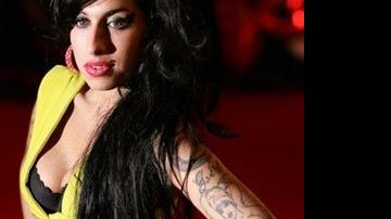 Amy Winehouse está detida após... - AFP