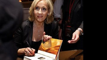 J.K. Rowling leiloa história inédita... - AFP