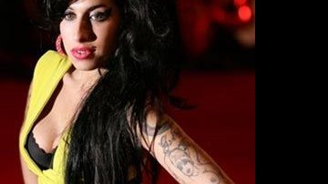 Amy Winehouse confessa ter usado drogas... - AFP