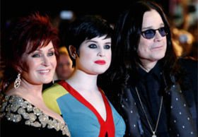 Ozzy Osbourne e família voltam à televisão... - AFP