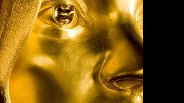 Kate Moss ganha estátua de ouro maciço... - AFP