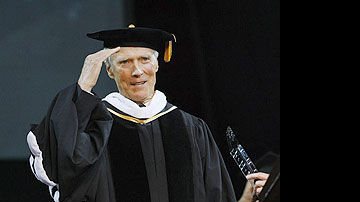 Clint Eastwood recebe homenagem... - Foto: Reuters