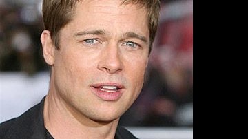 Brad Pitt não se acha bonito... - Foto: AFP