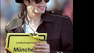 Michael Jackson terá de pagar... - Foto: AFP