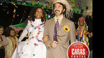 O clima caipira do Jockey Club carioca diverte os â¬Snoivosâ¬ Isabel e Eriberto e outros vips na festa em benefício do Banco da Providência, que promove a inclusão social.