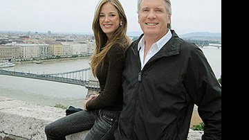 Em budapeste, Hungria, terra natal de sua família, o publicitário e apresentador de O Aprendiz leva a amada para admirar a Ponte das Correntes e o Rio Danúbio. "Amei tudo!" diz ela