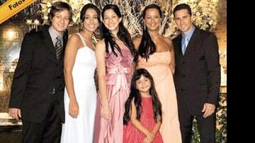 Jorginho com os filhos Daniel, Laryssa, Vanessa e Isabelly e a mulher, Cristina