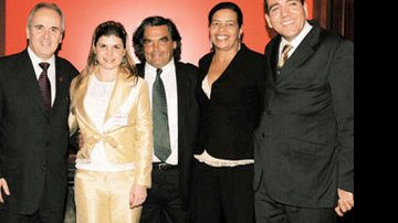 Em SP, Arthur Azevedo, Manoela Amaro, Jean-Paul Bondoux, Edna Cruz e Rodrigo Decerega