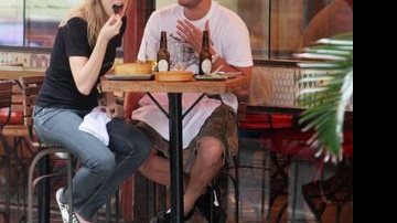 Luana e Dado almoçam em restaurante tailandês - Francisco Silva / AgNews
