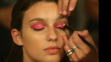 Make-up da Triya - Philippe Lima/AgNews