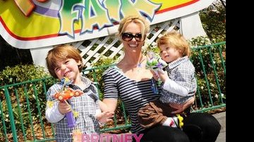 Britney Spears e os filhos Sean Preston e Jayden James - Reprodução