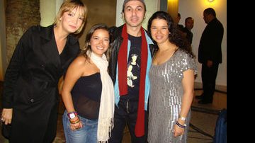 Anaía e Marina Brognoli com Zeca Baleiro e Tatá em Florianópolis (SC) - Sarah Castro