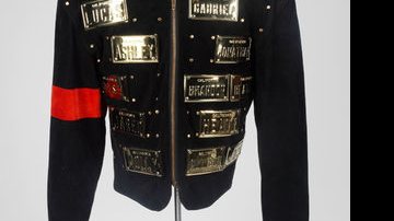 Jaqueta de Michael Jackson usada 1993 - Reprodução