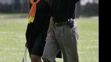 Michelle Obama e Barack Obama no Forte McNair - Reuters