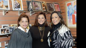Gisele Chaves Hauer, Beatriz Séra e Débora Dias, esposa do senador Álvaro Dias - JULIO CÉSAR SOUZA