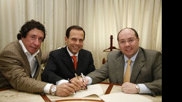 Walter Zagari (vice-presidente comercial da Record), João Doria Jr. e Alexandre Raposo (presidente da Record) - Edu Moraes/ Record