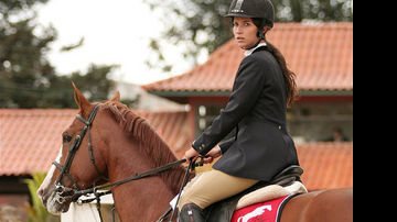 Paula Alho da Silva e o cavalo Polarion J-men - Arquivo pessoal