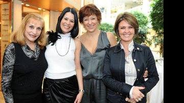 Lylian Vargas, Priscila Nazar, Stella Romero e a primeira-dama de Curitiba, Fernanda Richa - Denis Ferreira Netto