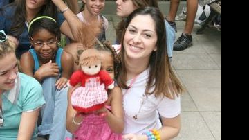 Francine Piaia visita crianças do instituto Pró Criança Cardíaca - Onofre Veras/AgNews