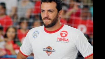 Rodrigo Lombardi participa do Futebol dos Artistas - AgNews