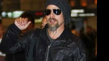 Brad Pitt faz tranças na barba antes de divulgação de filme - Reprodução