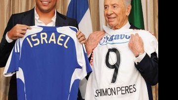 Reunião de Ronaldo e Shimon Peres - Getty Images