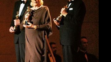 Lauren Bacall recebe Oscar honorário - REUTERS