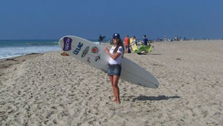A surfista curitibana Fernanda Daichtman - Arquivo pessoal