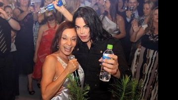 Tânia Alves e Nikki Goulart, cover e sósia de Michael Jackson - Jeferson Severino
