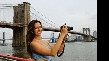 A 'fotógrafa' Lívia Rossy em New York - Selmy Yassuda