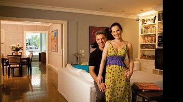 Em sua casa, no Jardim
Botânico, Rio, o casal, junto há dez anos, se orgulha da afinidade. - Fotos: Cadu Pilotto; Produção: Claudia Mello