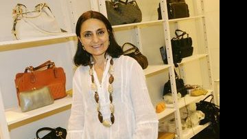 A designer de bolsas Serpui Marie expõe na Galeria Showroom, na qual 50 marcas apresentam preview de suas coleções, no Terraço Daslu, SP. - CAUE MORENO, CLICKPREMIUM, DARIO GÓES, ELISANGELA ANDRADE E SILVANA GARZARO