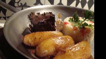 O prato da Boa Lembrança, servido no Pomodoro Café, agradou a exigente Bibi Ferreira - Carlinhos Duarte