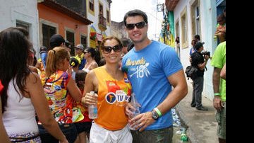 Mônica Carvalho e o marido Alaor Paris Junior - Marcos Porto / AgNews