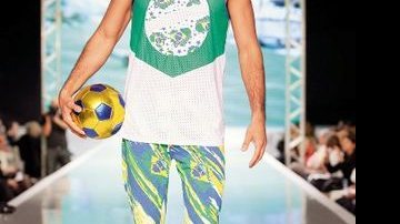 Caco Ricci desfila no Circuit Fashion pela Advance Têxtil. - FÁBIO MEDEIROS, JOÃO MARRA, LUCIANA PRÉZIA E LUDOVIC CARÈME