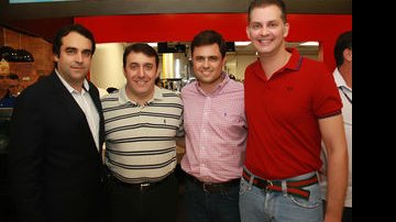 Dino Vitti, William Gildici, Juliano Mendes e Pedro Hering - João Souza