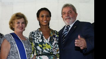 Presidente Lula, a primeira-dama Marisa Letícia e a atriz Taís Araújo durante cerimônia em comemoração ao Dia do Diplomata, no Palácio Itamaraty - Ricardo Stuckert / PR