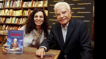 Cid Moreira e sua Fátima lançam livro em Florianópolis - Fernando Wiladino