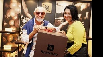 Ney Latorraca em degustação de novo café - ROGÉRIO RESENDE