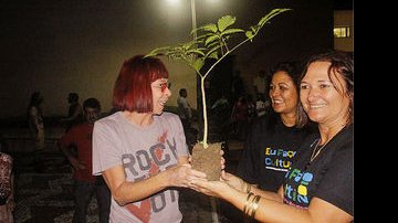 Rita Lee em prol da ecologia na Bahia - JOSÉ NAZAL